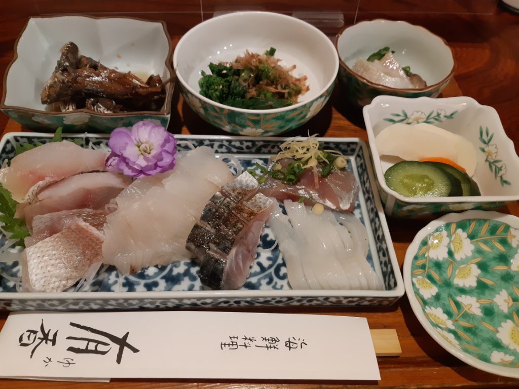 海鮮料理　有香